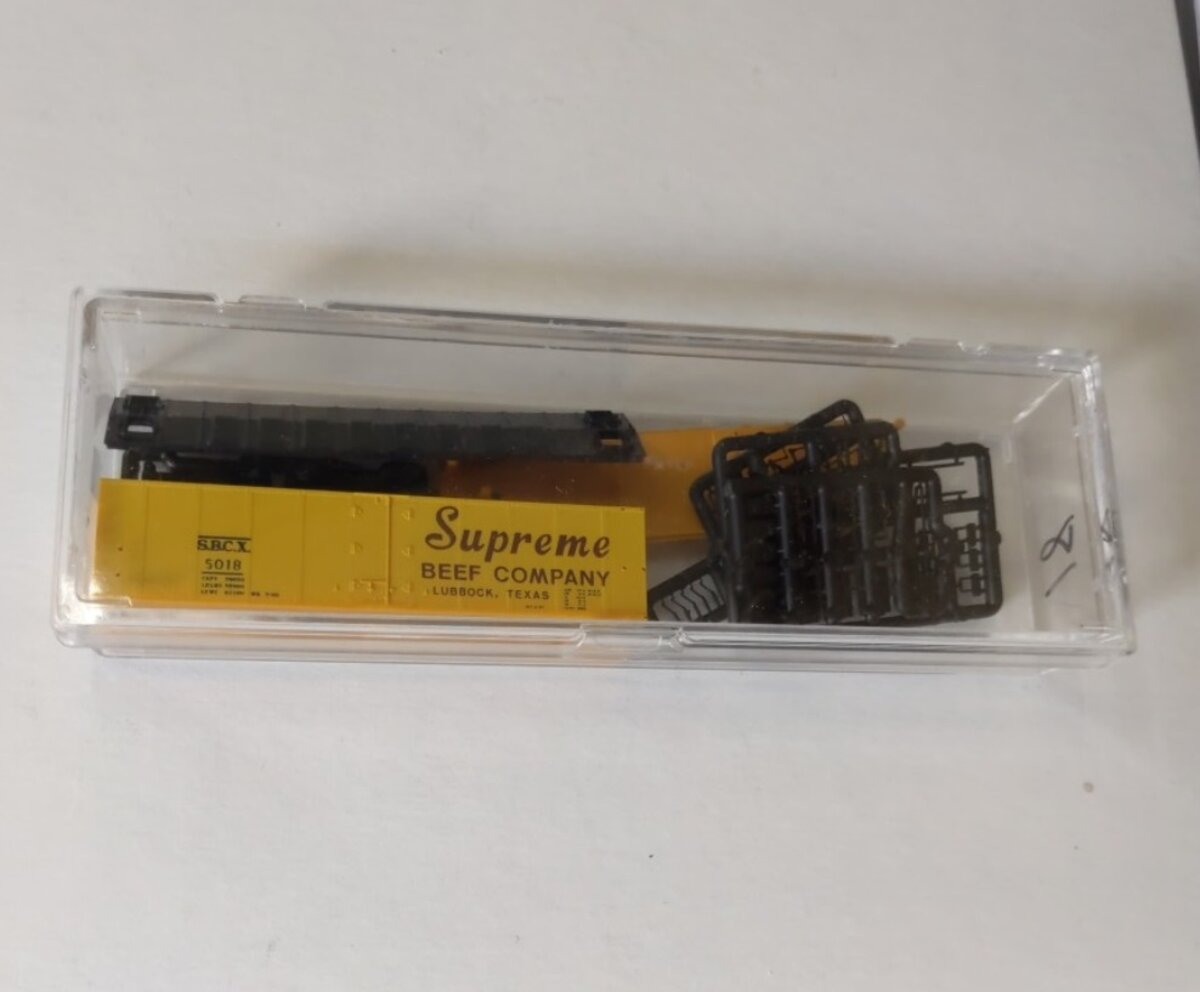 InterMountain 60528-04 N SBCX Supreme Beef Co Freight Car Kit #5018