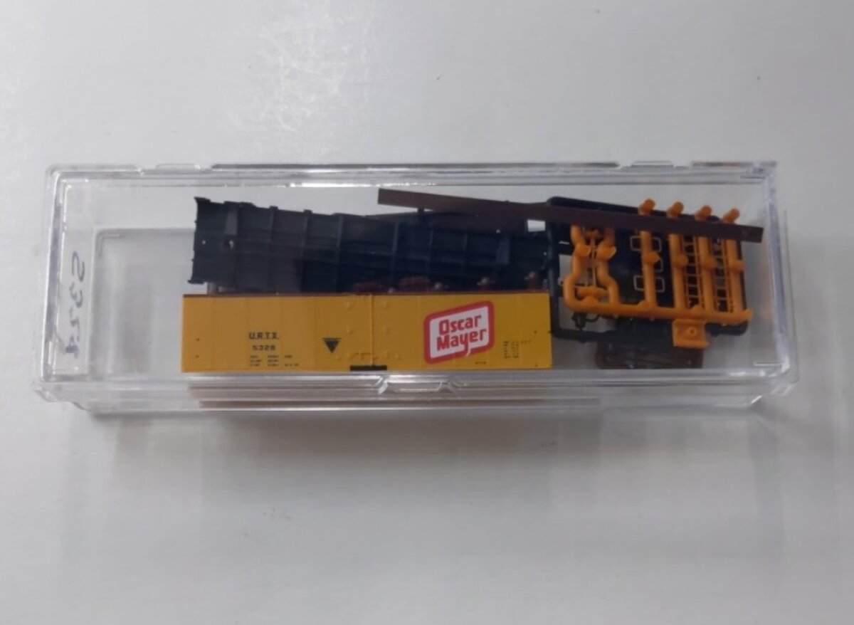 InterMountain N URTX #5328 Oscar Mayer Freight Car Kit No Wheels No Couplers