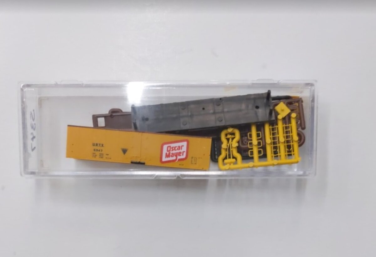 InterMountain N URTX #5347 Oscar Mayer Freight Car Kit No Wheels No Couplers