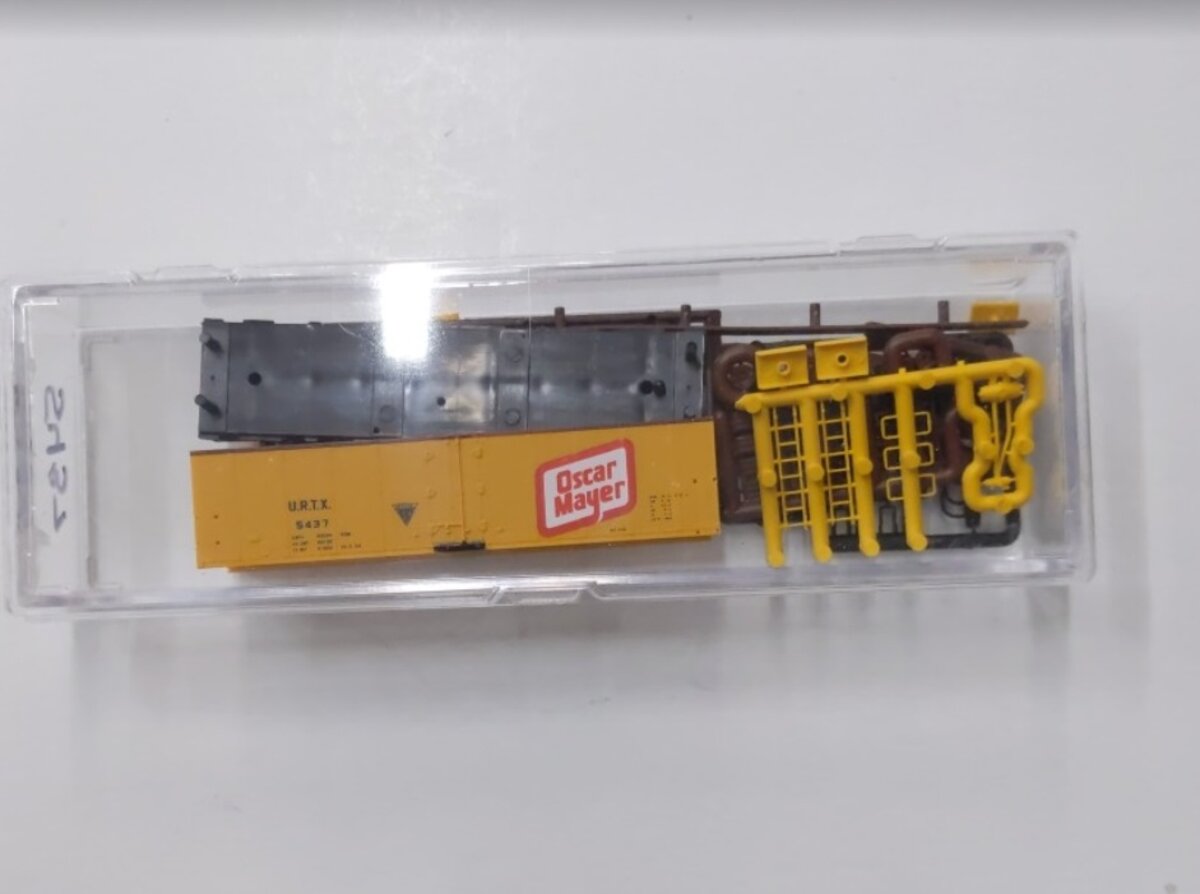 InterMountain N URTX #5437 Oscar Mayer Freight Car Kit No Wheels No Couplers
