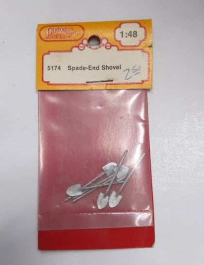 Chooch Enterprises Inc 5174 O Scale Spade-End Shovels