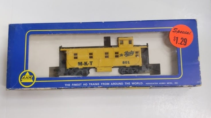 AHM 5277 HO MKT Katy Caboose #801