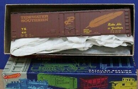 Roundhouse 1272 HO Tidewater & Southern 50' Plug Door Box Car # 610 Kit