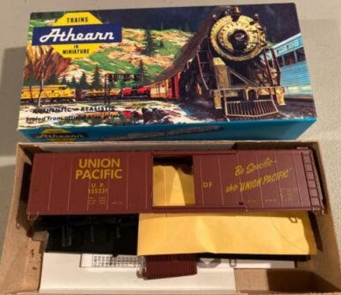 Athearn HO Union Pacific 50' Single Door Boxcar # 155231 Kit