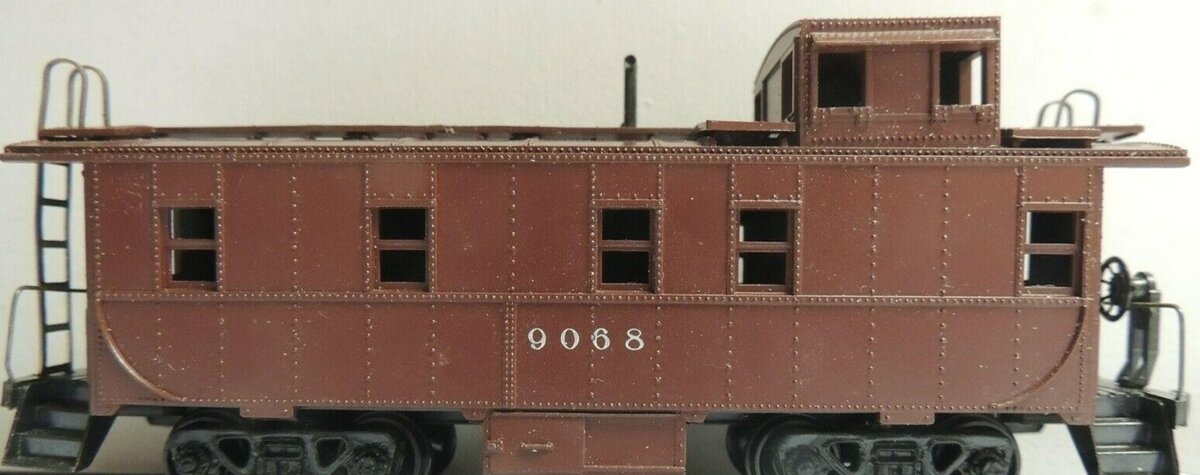 Atlas 9068 HO Unamed Brown Standard Caboose