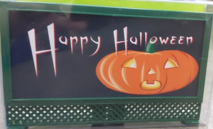 Town & Country Hobbies T258 O Happy Halloween Lighted Blinking Billboard 12-14 V