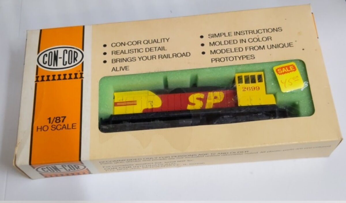 Con-Cor 0001-001560 HO Southern Pacific EMD MP-15 Diesel Switcher