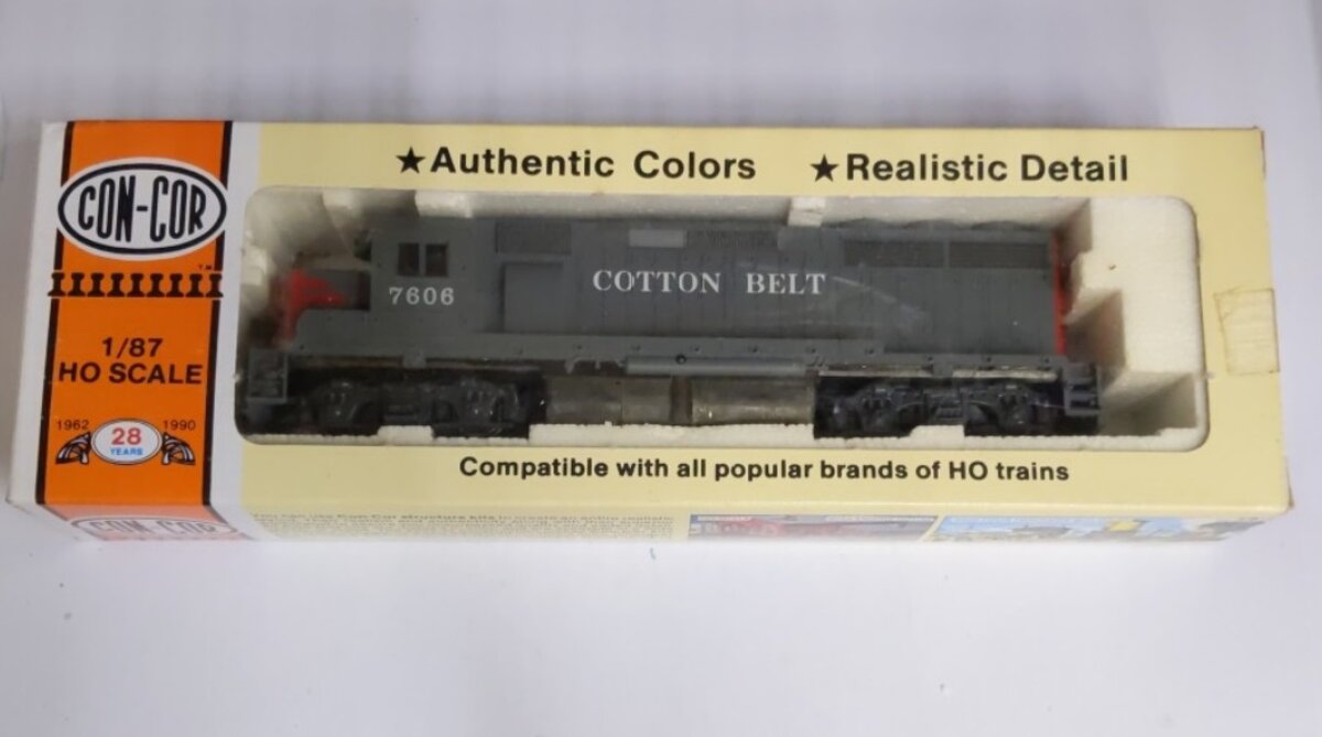 Con-Cor 0015-001012 HO Cotton Belt EMD GP-40 Diesel Locomotive #7606