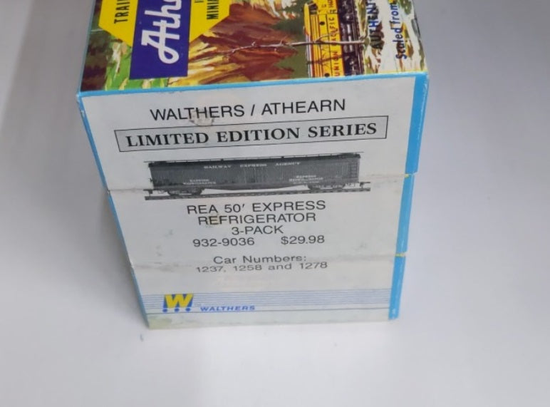 Walthers 932-3036 HO REA 50'' Express Refrigerator Cars (Pack of 3)