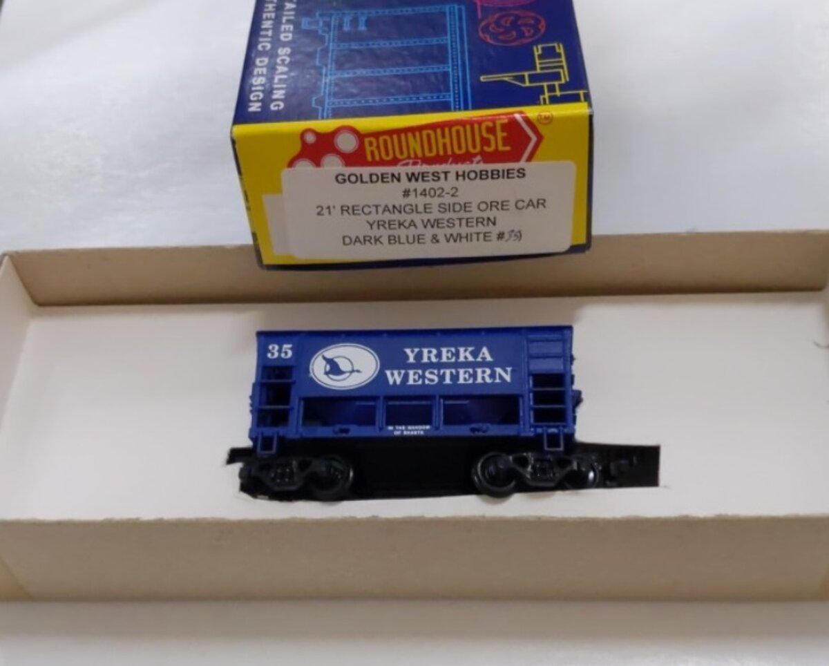 Roundhouse 1402 HO Yreka Western 21' Rect Side Ore Car - Assembled