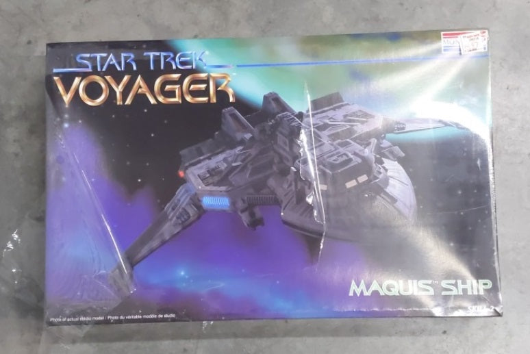 Monogram 3605 Star Trek Voyager Maquis Ship Spacecraft Kit