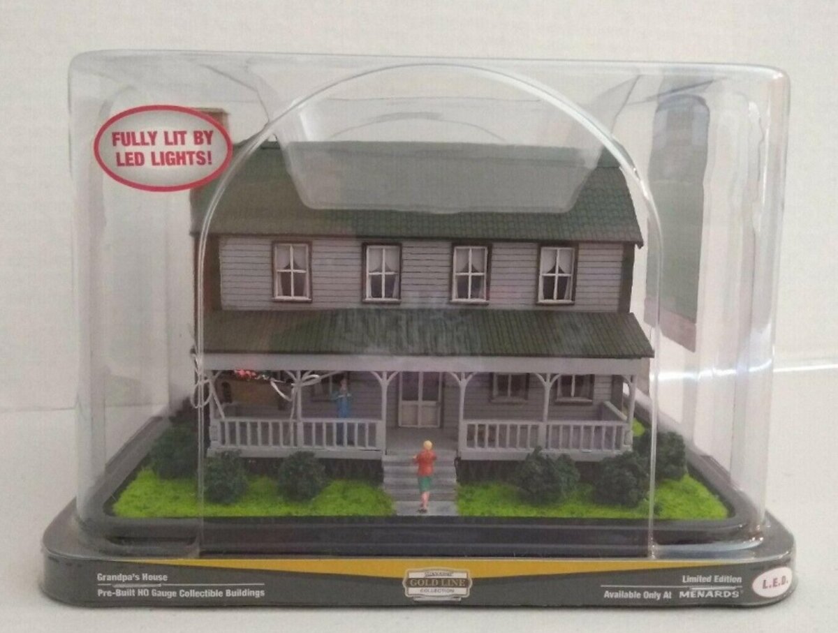 Menards 279-5007 HO Grandpa's House Pre-Built Fully Lit W/Led Lights
