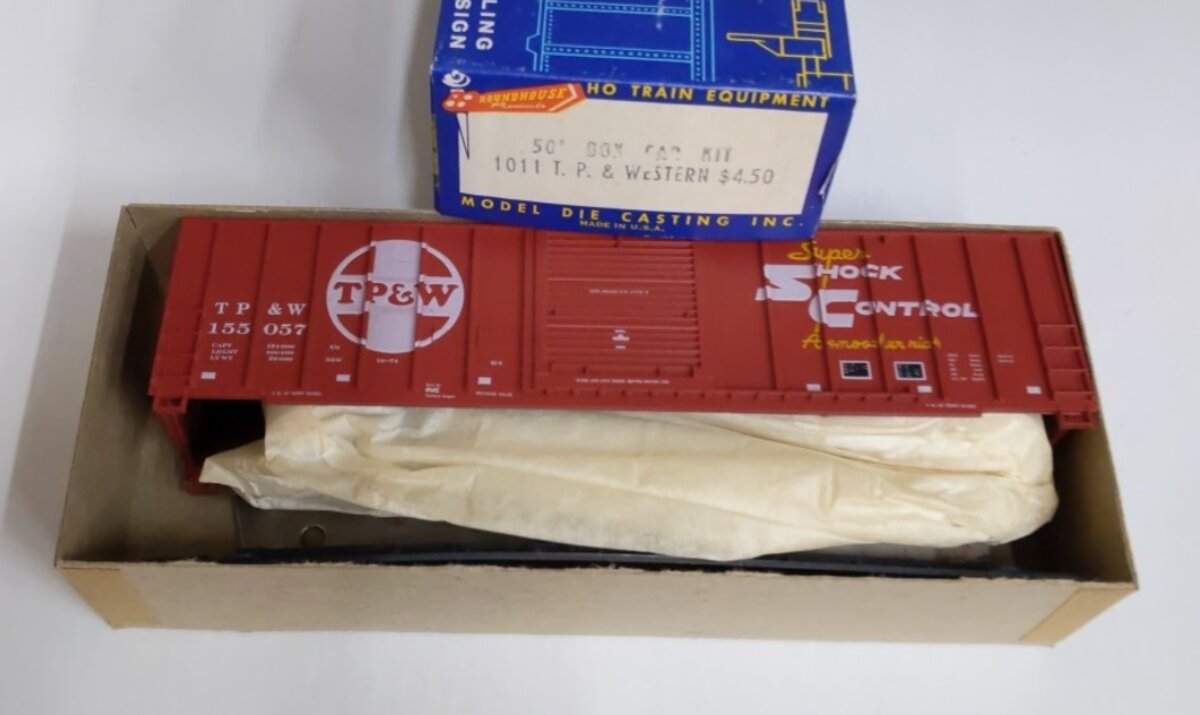 Roundhouse 1011 HO T.P. & Western 50' Boxcar Road Number May Vary Kit