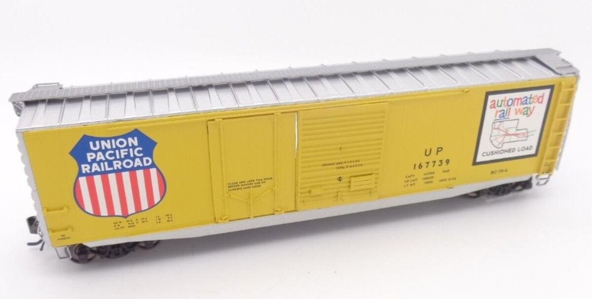 InterMountain 45616-08 HO Union Pacific 50' Double Door Boxcar # 167739
