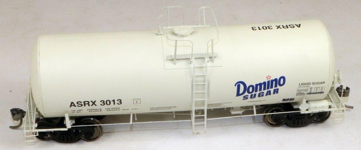 InterMountain 47807-16 HO Pinnacle Series Domino Sugar 19.6K Gal Tank Car #3013