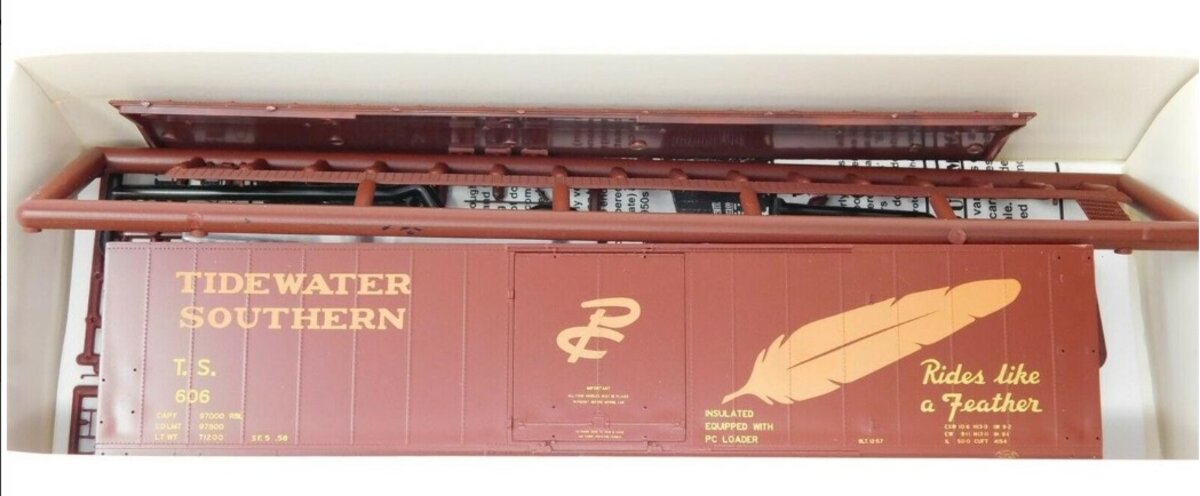Branchline Trains 9002 HO # 606 Tidewater Southern 50' Plug Door Boxcar Kit