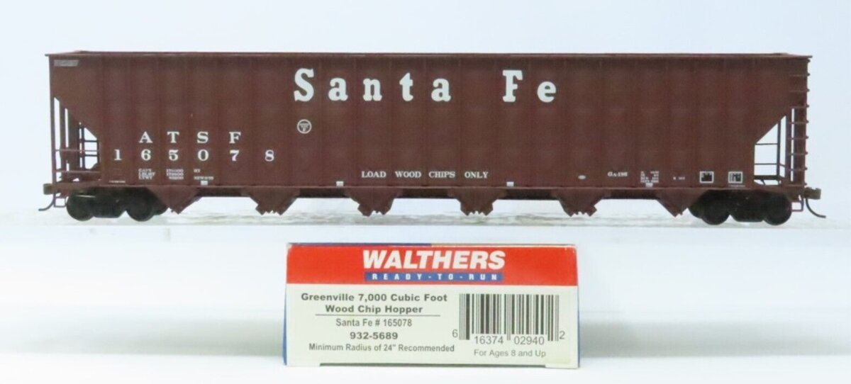 Walthers 932-5689 HO Santa Fe Greenville 7,000' Cubic Wood Chip Hopper #165078