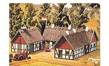 Heljan 1770 HO Deluxe Danish Farm Building Kit