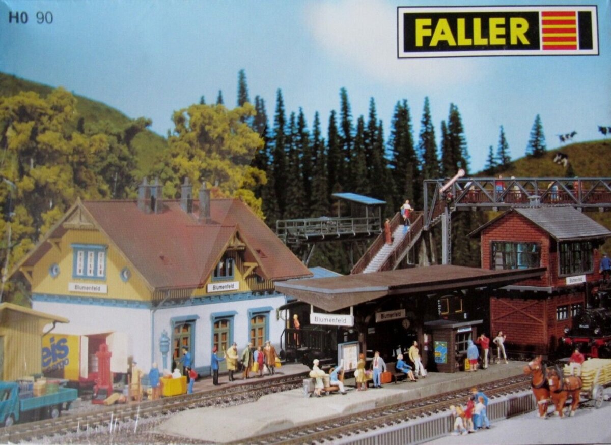 Faller 90 HO Blumenfeld Station Set Kit