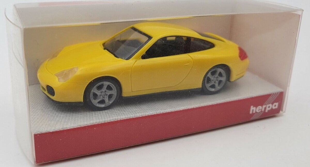 Herpa 23047  HO Porsche 911 C 4 Yellow