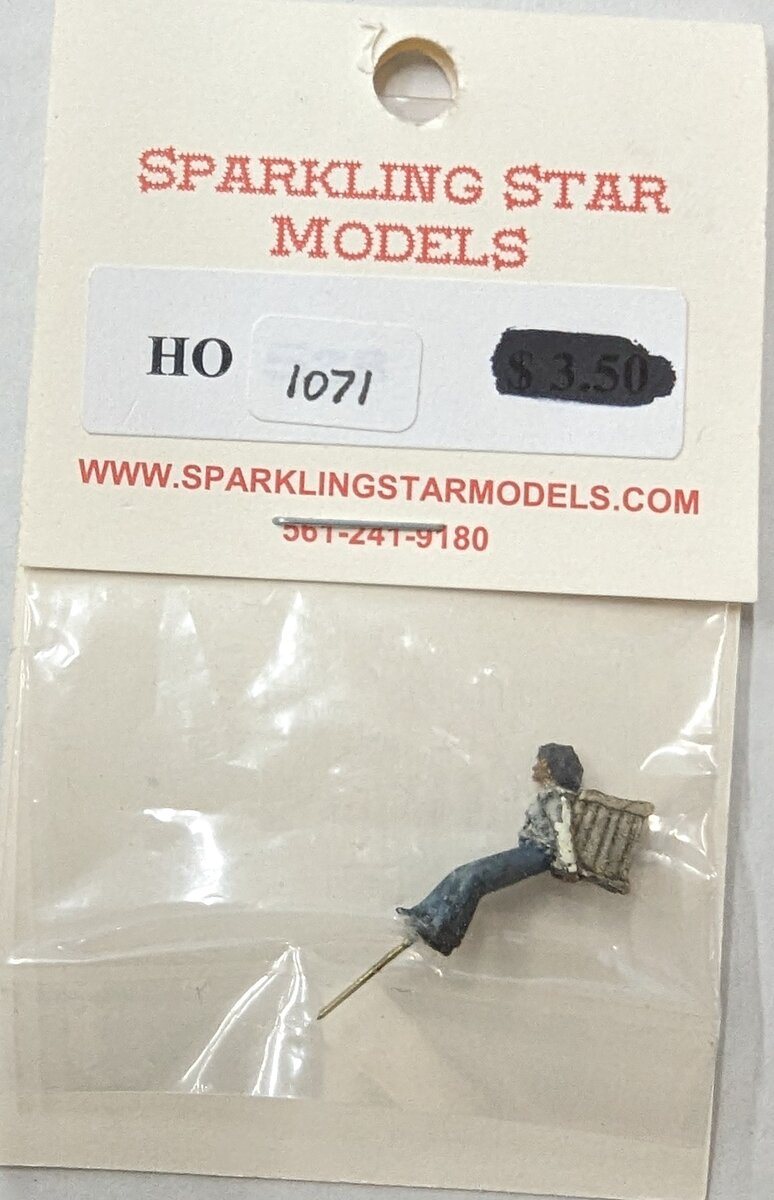 Sparkling Star Models 1071 HO Person Carrying Basket of Goods