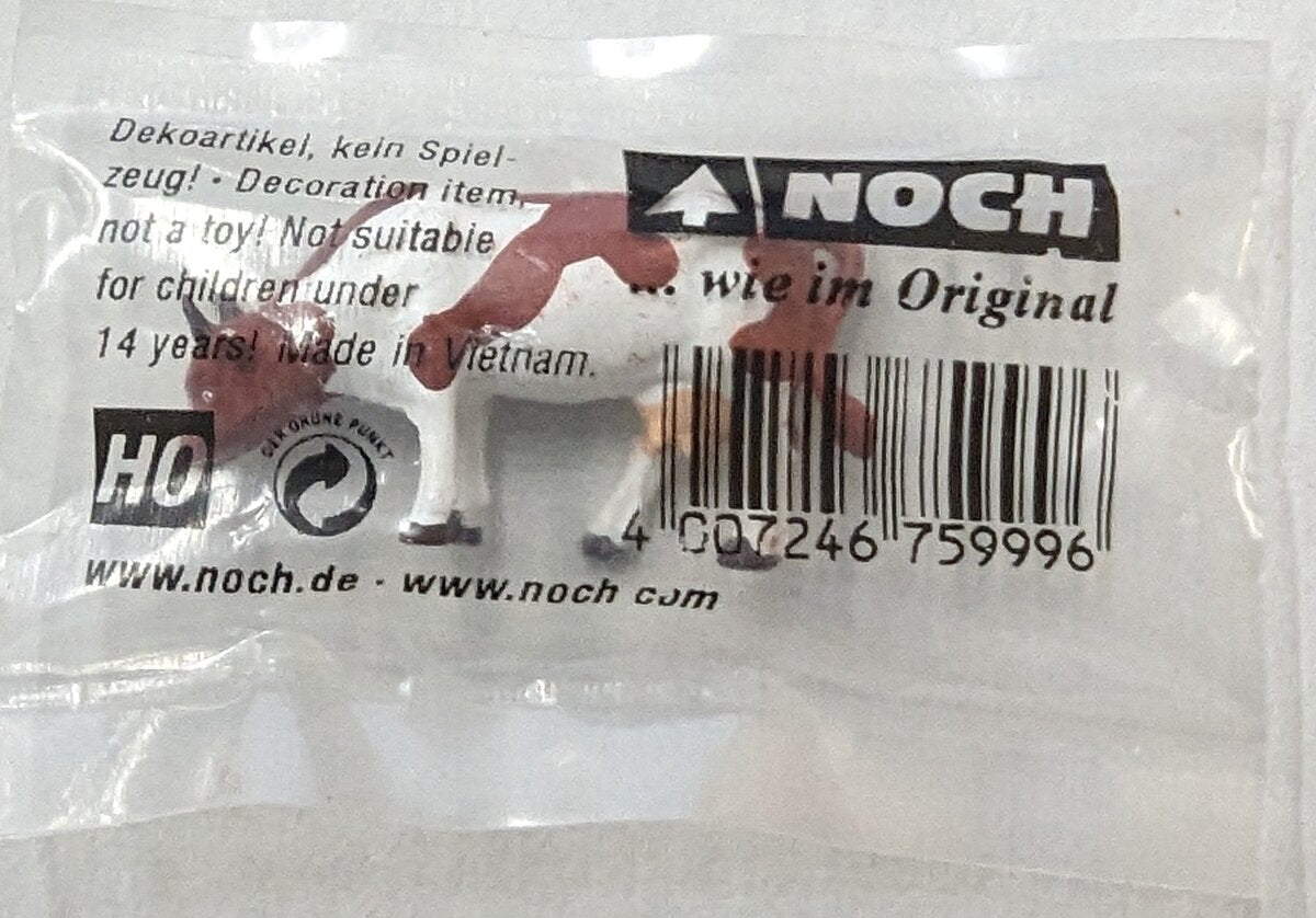 Noch 4007246759996 N Scale Brown and White Cow