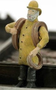 Model Tech FH310P HO Fisherman With His Coiled Ropes