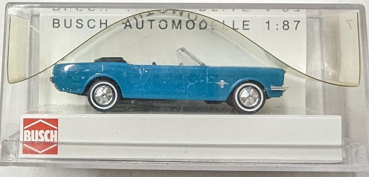 Busch 47500 HO Teal 1964 Ford Mustang Convertible - Assembled