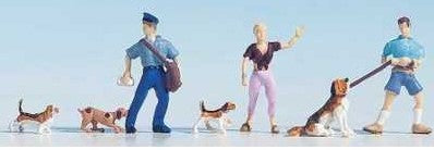 Noch 15435 HO Pedestrians w/Dog and Mail Carrier (Set of 7)