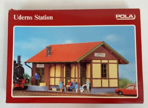 Pola 11803 HO Uderns Station Building Kit