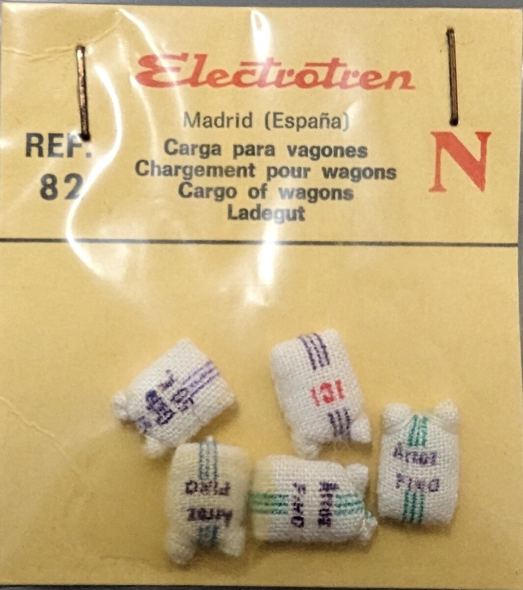 Electrotren 82 N Scale Sacks of Oats for Cargo on Wagons (Pack of 5)