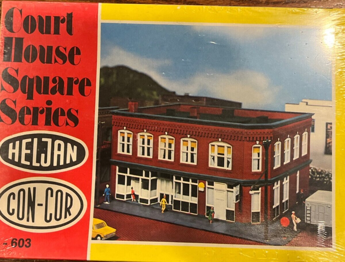 Con-Cor 603 N Heljan Court House Square Series Kit