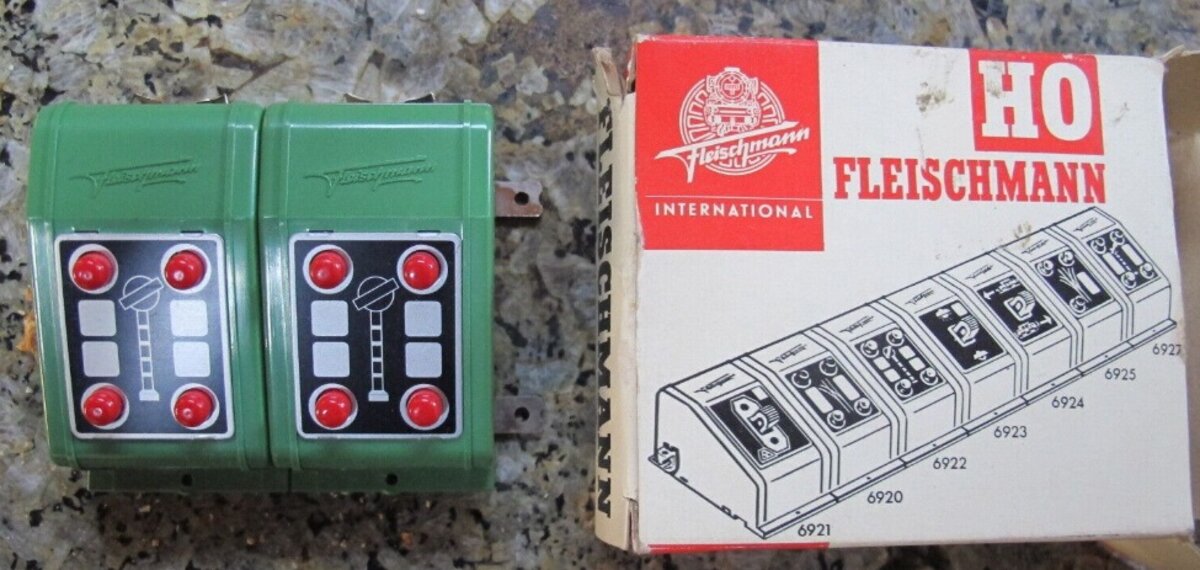 Fleischmann 6922 HO Train Signal Switch (Box of 2)