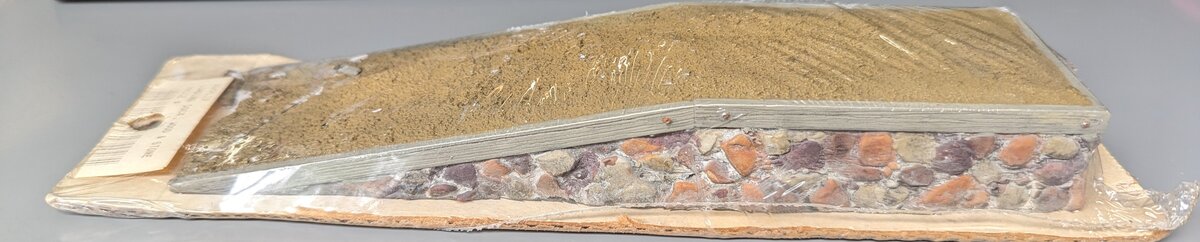 Mr. Plaster OGMPL19 HO Loading Dock Wood and Stone Elevated