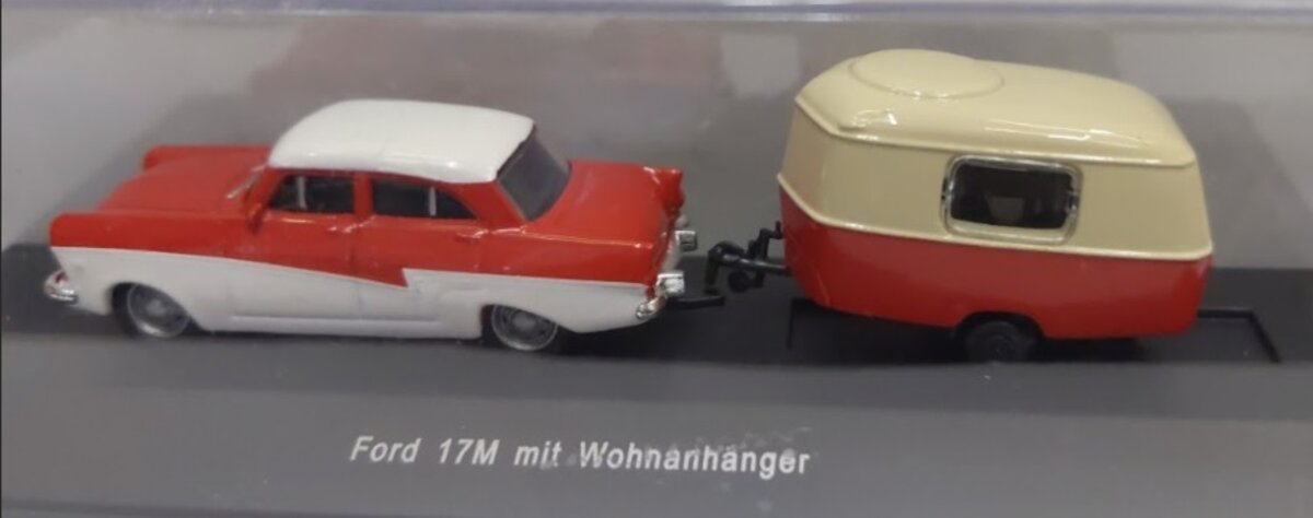 Acme 888 1:87 Red & White Ford 17 M W/Trailer Camper