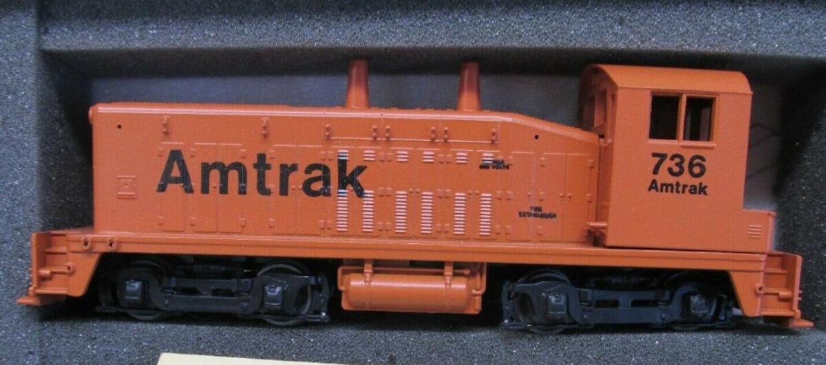 Athearn SW-1500 HO Amtrak Pumpkin Orange Bev-Bel Corp Loco Powered # 736