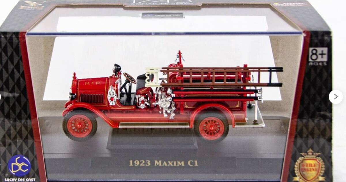 Road Signature 43002 1923 Maxim C1 Fire Engine