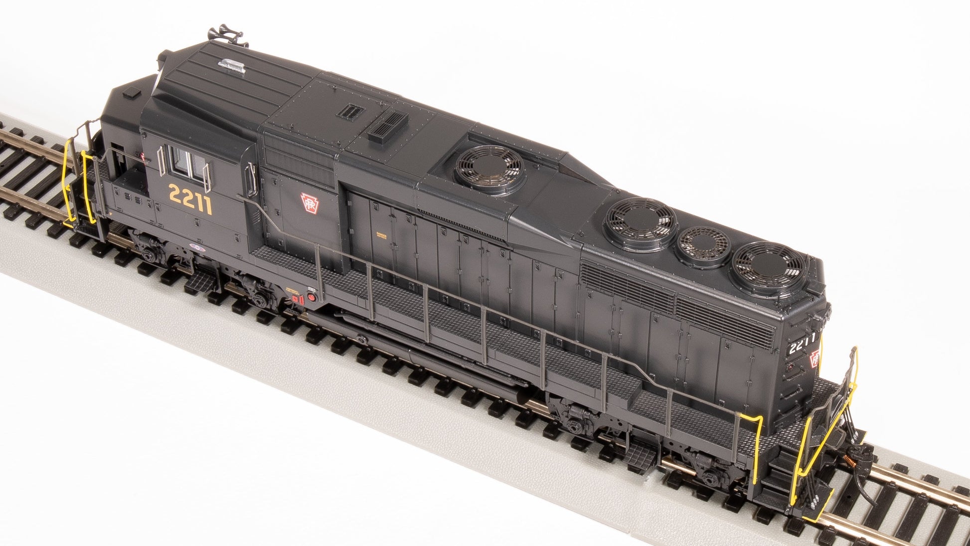 Broadway Limited 9574 HO PRR EMD GP30 Diesel Locomotive Standard DC #2211