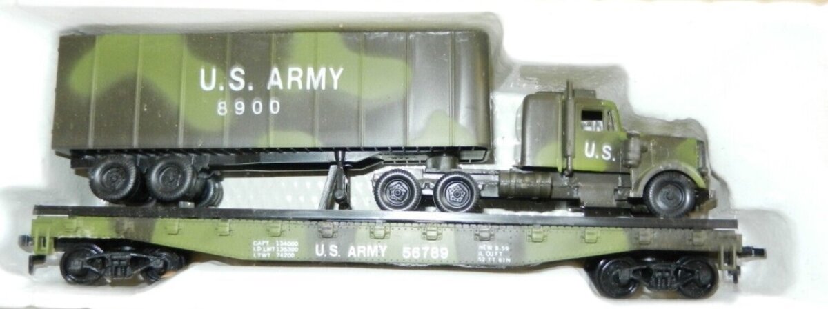 AHM 8900 HO US Army Flat Car W/Tractor Trailer Load # 8900