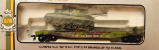 AHM 900112 HO US Army Flat Train Car Railroad # 900112 W/Tank