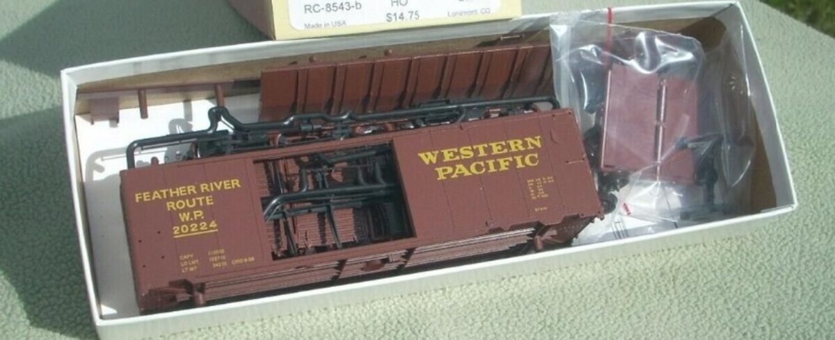Red Caboose RC-8543-b HO Western Pacific 40'AAR Double Doors Box Car # 20224 Kit