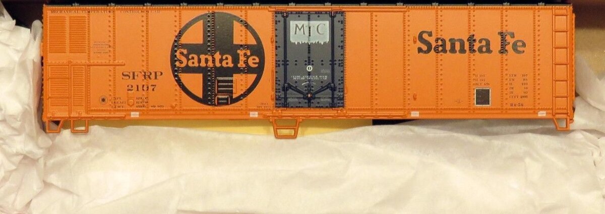 Athearn 2910G HO Santa Fe 50' Mechanical Reefer SFRP # 2107 Kit
