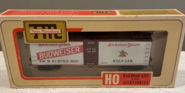 Train Miniature 8081 HO Anheuser Bush Budweiser Refrigerator Car Kit #3600
