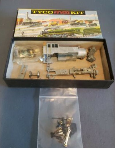 Tyco K213 HO Booster Locomotive Kit
