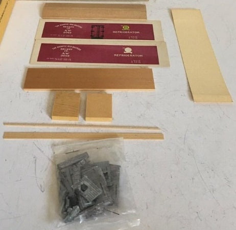 Red Ball 159 HO Ahnapee & Western Reefer Craftsman Kit