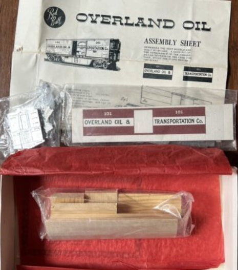 Red Ball 126 HO Overland Oil-Box Car Craftsman Kit