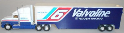 Road Champs 3015 1:64 Mark Martin Valvoline Racing Team Transporter