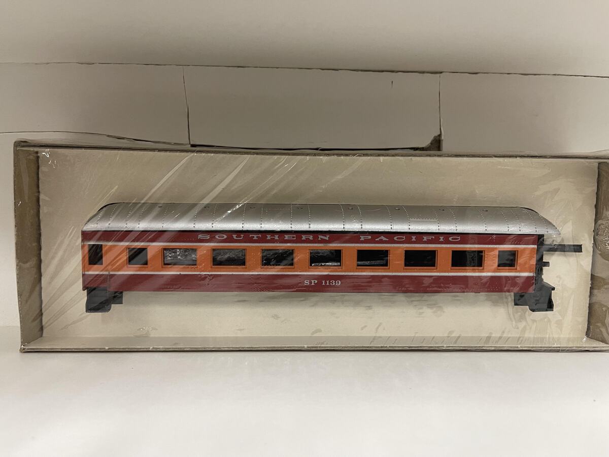 Roundhouse SP1139 HO Southern Pacific Hariman Observation Car Kit