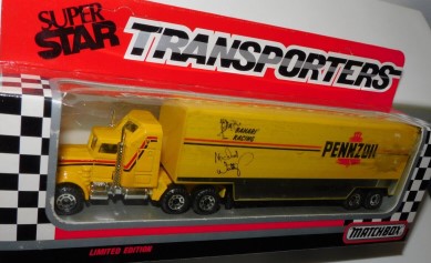 Matchbox CY104 1:64 Super Star Michael Waltrip Pennzoil Racing Transporter