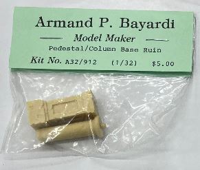 Bayardi A32/912 1:32 Resin Pedestal / Column Base Ruin